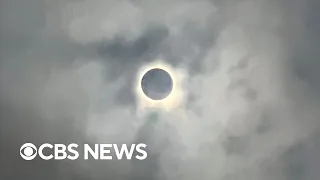 View of 2024 solar eclipse from Plano, Texas, on path of totality | full video
