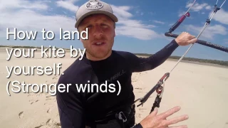 Kitesurfing how to land your kite by yourself (all methods in description)