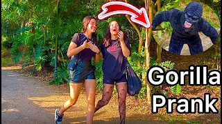 Gorilla Prank: Scaring Beautiful Brazilian Girls em São Paulo