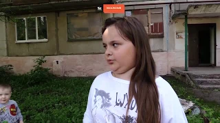 Девочка из Горловки показала, как ее семья прячется от обстрелов