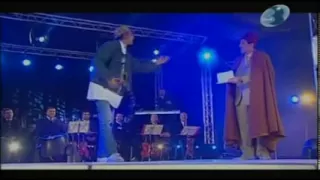صالح اوقوروت و كمال بوعكاز في مسرحية بلام