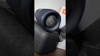 This JBl Flip 5 Sound Sample Is Insanely Good!