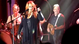 Wynonna & The Big Noise "No One Else On Earth" (Live in St Louis MO 04-07-2019)