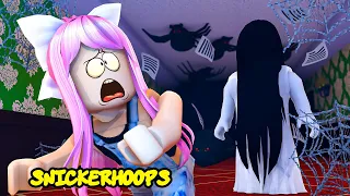 Snicker Hoops in HAUNTED Hotel GHOST STORIES | Roblox Games to Play
