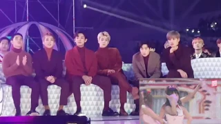 161119 Exo and BTS Reaction to Red Velvet Russian Roulette @MMA