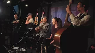 Jim & Fiona Kweskin - I Ain't Never Been Satisfied - Live at McCabe's