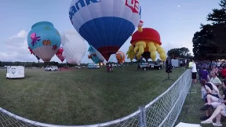 Lisle Eyes to the Skies Hot Air Balloon Glow in 360