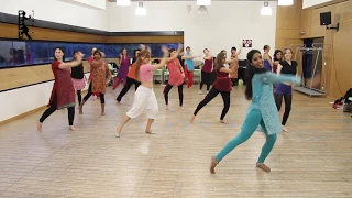 Aaja nachle le dance steps (Bollywood workshop in paris)