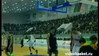 Руслан Авлеев бьёт судью (Avleev catch the referee Jovchich)