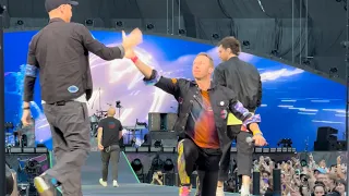 Coldplay Live Brussels 4K - Start Concert 05.08.2022 - Higher Power