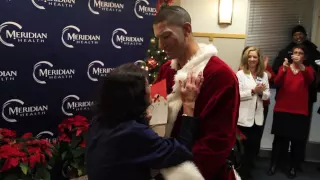 Soldier Dressed As Santa Surprises Mom (Nurse) At Hospital With Early Homecoming