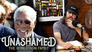 Jase Doesn’t Recognize Morgan Freeman When They Meet & Phil Doesn’t Do Vacations | Ep 898