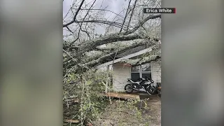 Predawn Missouri tornado kills at least 5, sows destruction