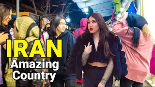 IRAN - Walking Street 1 week before Nowruz 1402 on Karaj 2023