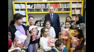 President Erdogan visits patients at Gaziantep City Hospital