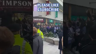 🟣 TOULOUSE FANS IN LIVERPOOL BEFORE UEFA EUROPE LEAGUE GAME 26.10.23 Liverpool vs Toulouse #viral