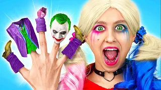 MAKEOVER BONEKA jadi JOKER! Kiat Cantik dan Gadget TikTok dari Harley Quinn oleh Dunia La La Emoji