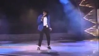 Michael Jackson - The Way You Make Me Feel + Man In The Mirror (30th Grammy Awards appearance)