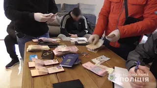 На Полтавщині поліція викрила наркогрупу та вилучила наркотиків на понад 3 мільйони гривень