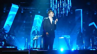 Hurts - Something I Need Columbiahalle Berlin 15.11.2017