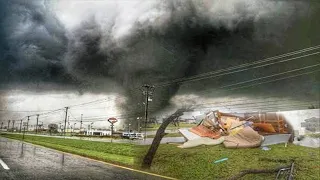 Several Large Tornadoes hit Arkansas April, 12 2022