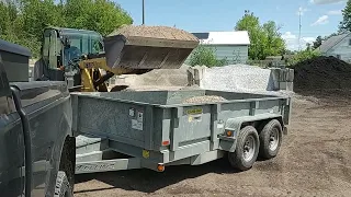 Felling 10k dump trailer.Getting a Bulk load of 511 limestone from the local nursery