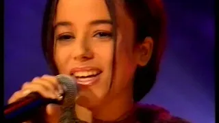 Alizée  Moi Lolita x 2 @ RTL TOTP 2 appearences, 2001