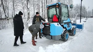 В Белой Холунице появился новый железный трудяга — трактор "Митракс"