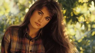 Demi Moore : Young Demi Moore