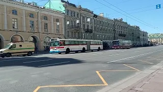 парад ретро техники в Санкт-Петербурге иностранные автобусы