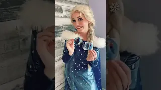 Elsa's Surprise Gift at the Christmas Dream Event