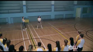 Cheryl vs Veronica bailando ( la curiosidad)