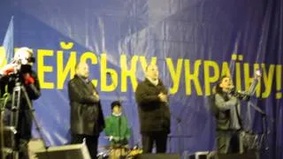 Гімн України (Руслана, ЕвроМайдан 2013/12/05)