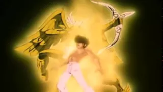 Quando Seiya veste a armadura de ouro de Sagitário