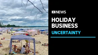 Queensland businesses on edge as COVID-19 spreads during holiday season | ABC News