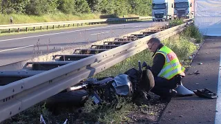 Überholmanöver endet für Motorradfahrer tödlich