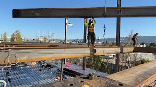 Ironworkers connecting Oakland California HD