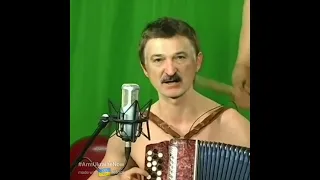 Лукашенко поет