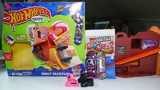 Hot Wheels Skate Park and Skateboard Pack Review - Tech Deck Comparison