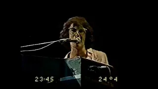 Charly García - Peluca Telefónica (Ferro 1982) [1080p50fps IA Remastered]