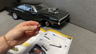 Dodge Charger R/T 1:8 Деагостини 109. Assembly Dodge Charger R/T DeAgostini  109