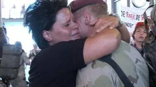 Emotionele thuiskomst voor laatste militairen