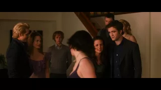 THE TWILIGHT SAGA: NEW MOON - Teaser Trailer