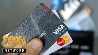 US credit card debt hits record $870B