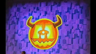 Monsters Inc, Laugh Floor & Mad Tea Party (Halloween)