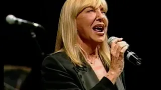 Wilma Goich (in recital live) 04/12/2004 (ospite d'onore teatro A.Bonci di Cesena)