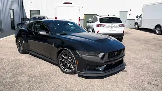 2024 Mustang Dark Horse Walkaround (Interior first look!)