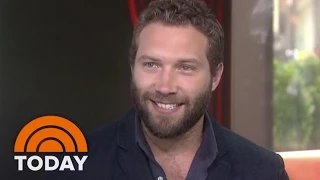 Jai Courtney Ripped Pants During 'Insurgent' | TODAY