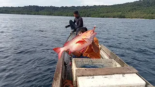 MERAWAI IKAN PINGGIRAN KEDALAMAN 50 METER || strike ikan merah