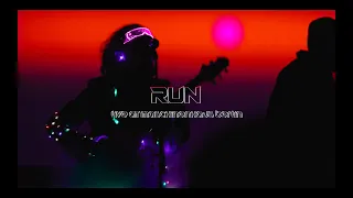 Run (Live at Maschinenhaus Berlin)